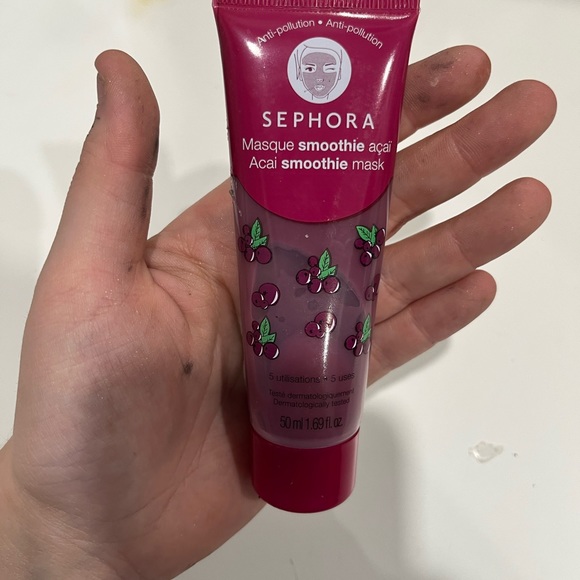 Makeup - Picture 5 of 16